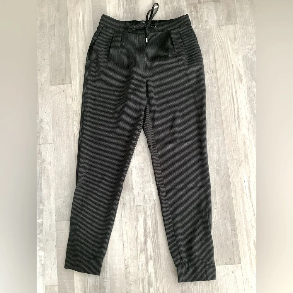 Dynamite brand women's pinstripe jogger pants NWOT🌻